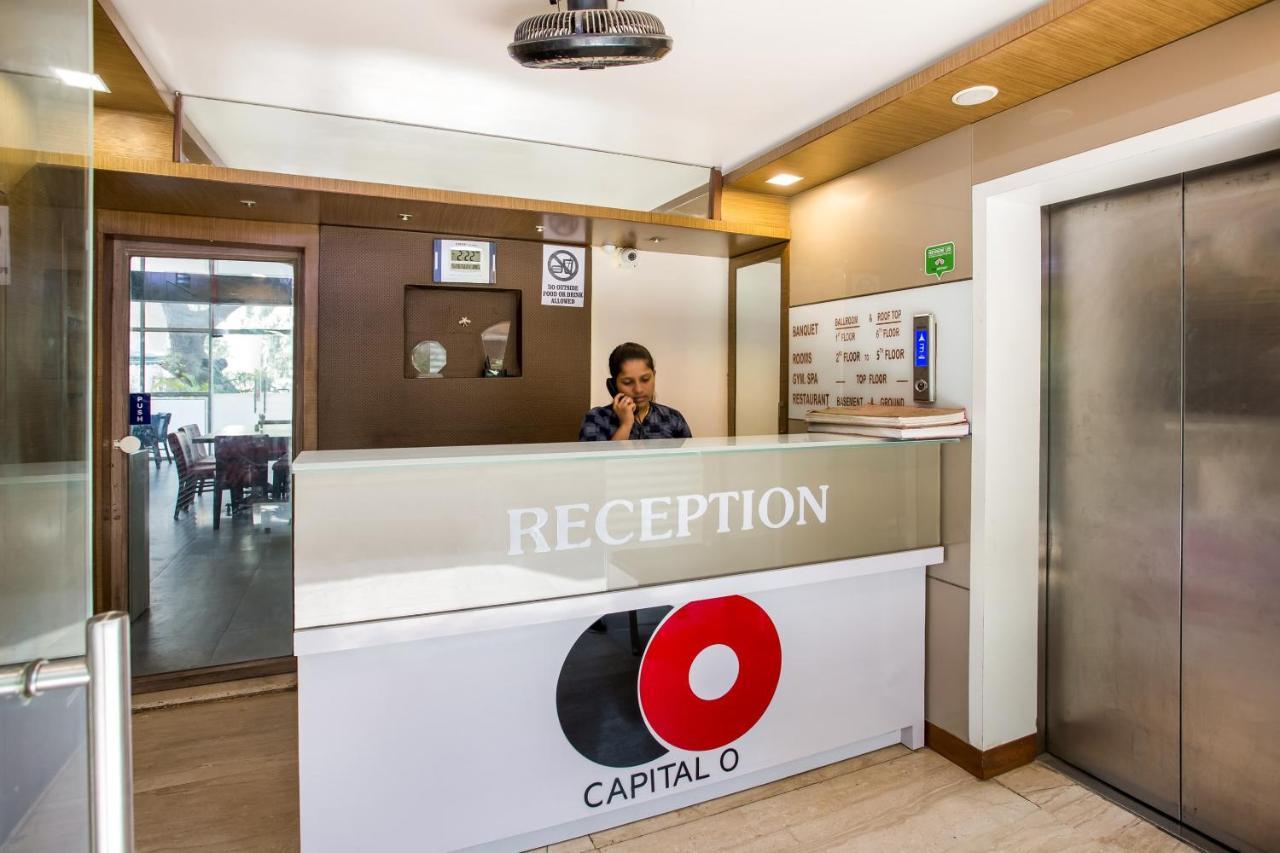 Capital O 35557 Hotel Aura Bombaj Exteriér fotografie